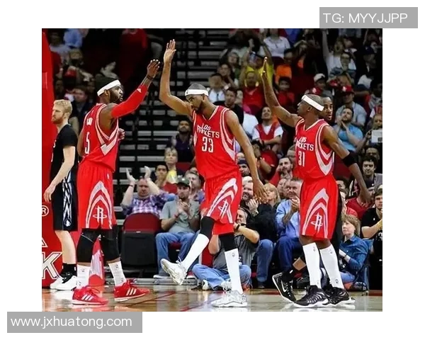 2015年NBA季后赛快船与火箭的经典对决回顾与分析