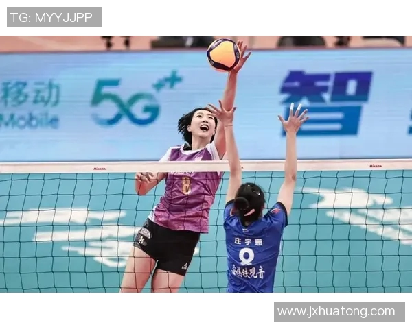 2019年辽宁女排与云南女排激战回顾：精彩瞬间与赛场故事分享