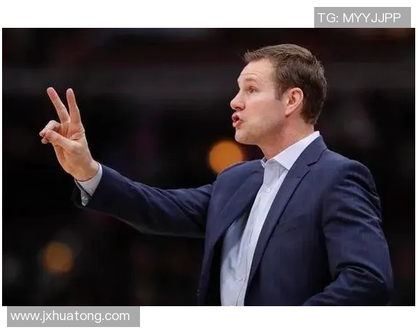 霍伊博格与锡伯杜的教练对决分析及战术博弈探讨