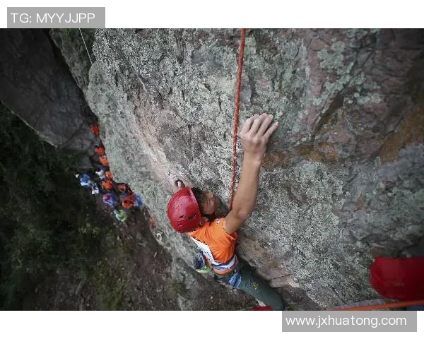 上海攀岩队技术提升之路:探索攀岩技巧与训练方法的深度分析 上海攀岩队技术提升之路:探索攀岩技巧与训练方法的深度分析