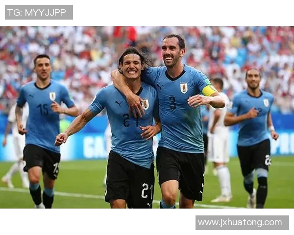 迪巴拉的崛起与挑战：从天才少年到足球巨星的蜕变之路